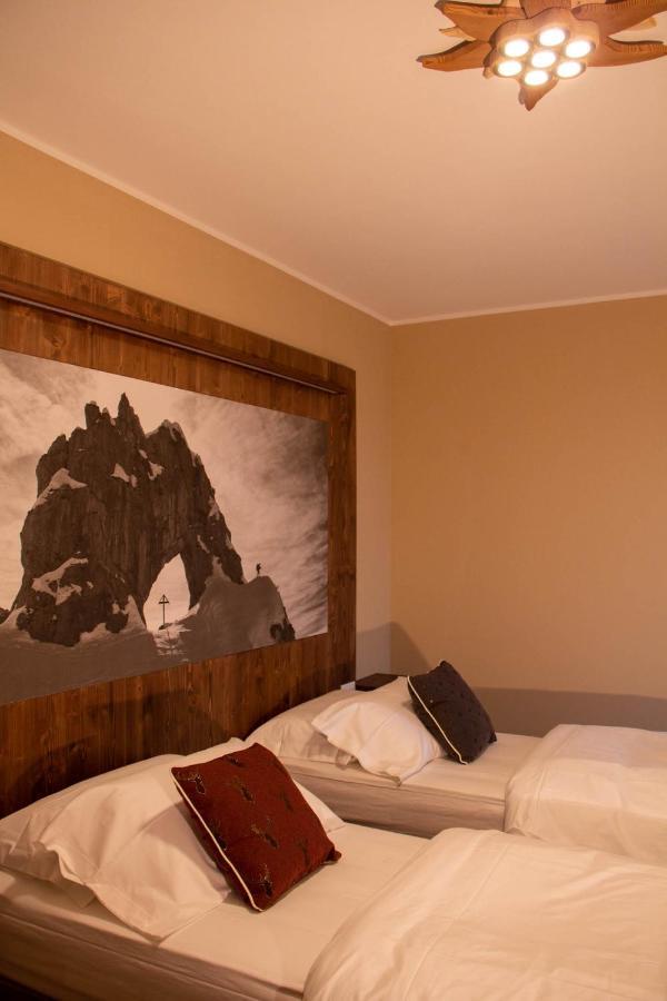 Garni Le Grigne Bed and Breakfast Barzio Eksteriør billede